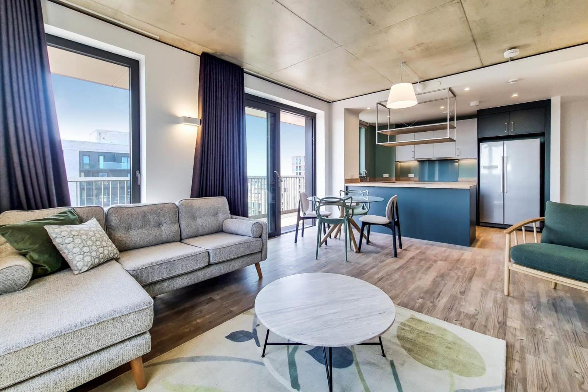 Botanical-Inspired Apartments At Repton Gardens Right In The Heart Of Wembley Park London Ngoại thất bức ảnh