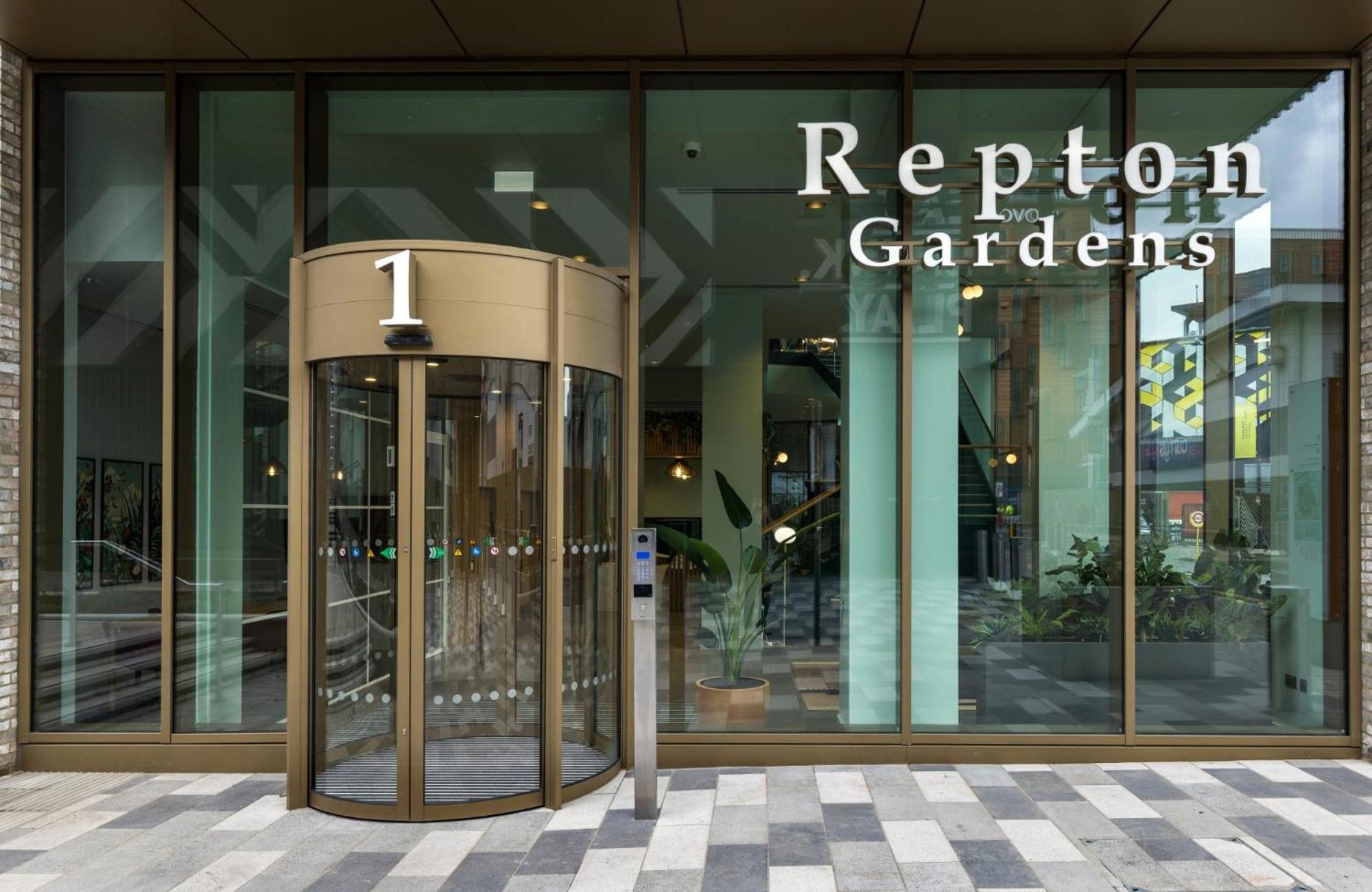 Botanical-Inspired Apartments At Repton Gardens Right In The Heart Of Wembley Park London Ngoại thất bức ảnh