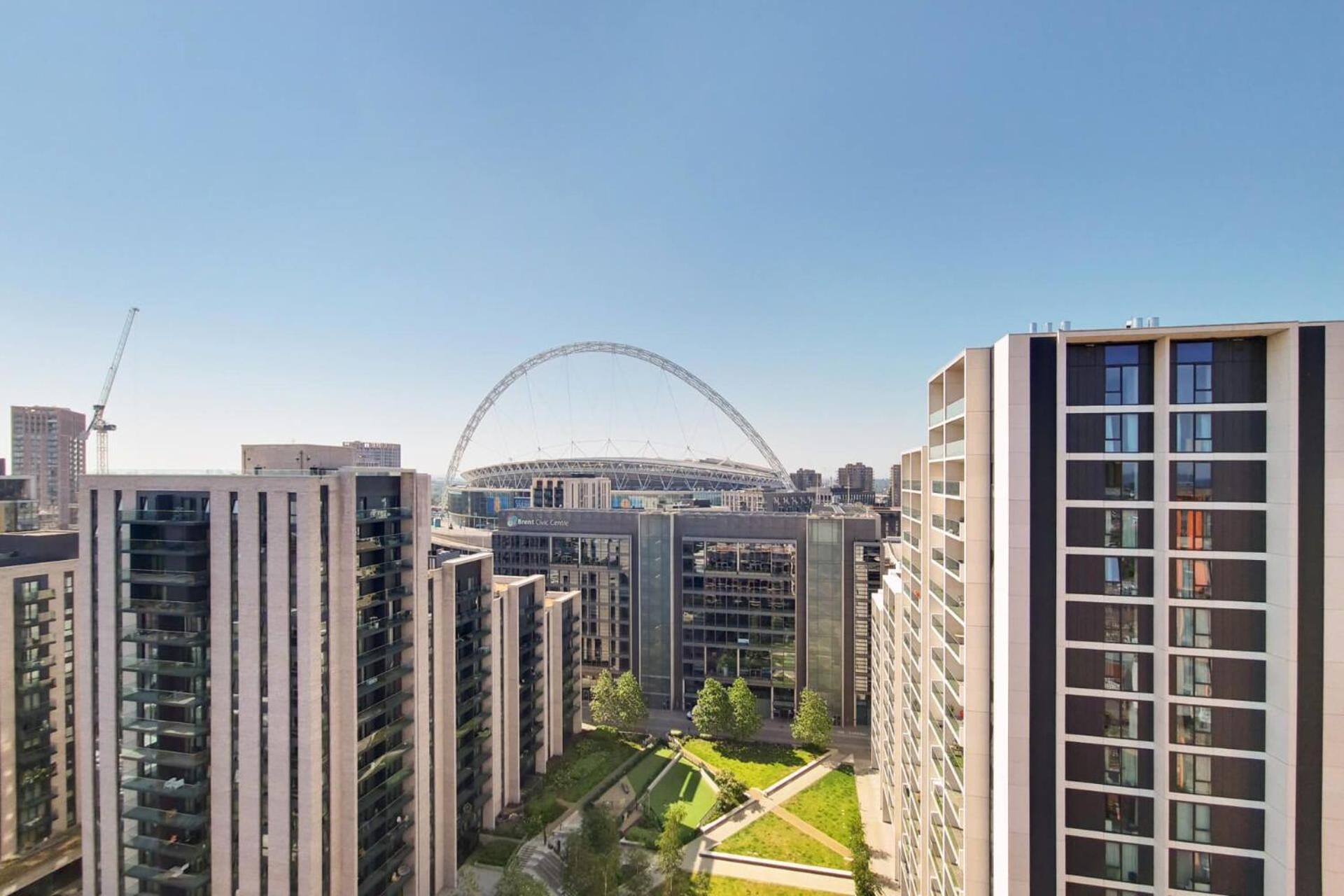 Botanical-Inspired Apartments At Repton Gardens Right In The Heart Of Wembley Park London Ngoại thất bức ảnh
