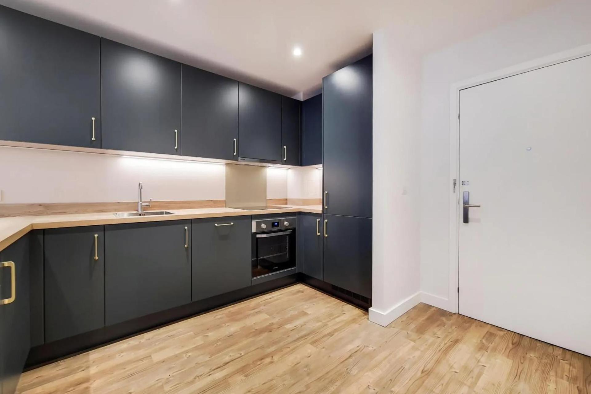 Botanical-Inspired Apartments At Repton Gardens Right In The Heart Of Wembley Park London Ngoại thất bức ảnh
