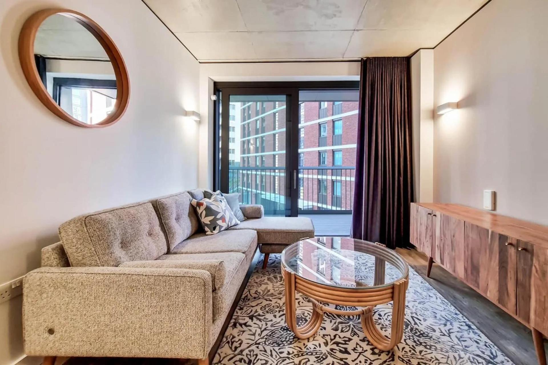 Botanical-Inspired Apartments At Repton Gardens Right In The Heart Of Wembley Park London Ngoại thất bức ảnh